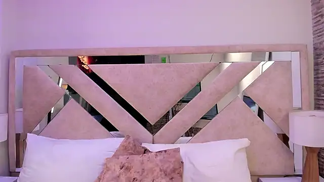 ximena_vasquez8's cam snapshot