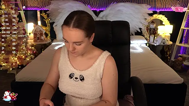 FoxyShy's cam snapshot