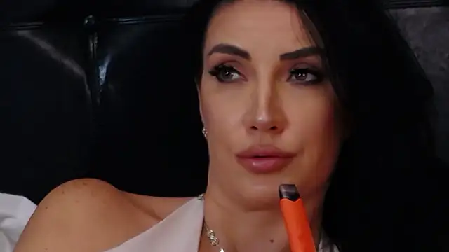 StephanyMillan's cam snapshot