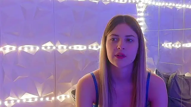 Aishha_'s cam snapshot