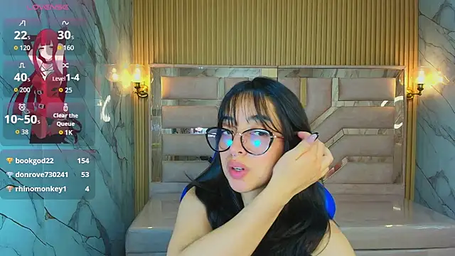 zoe_r_'s cam snapshot