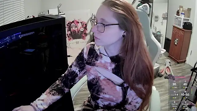 LilyFoxxx's cam snapshot