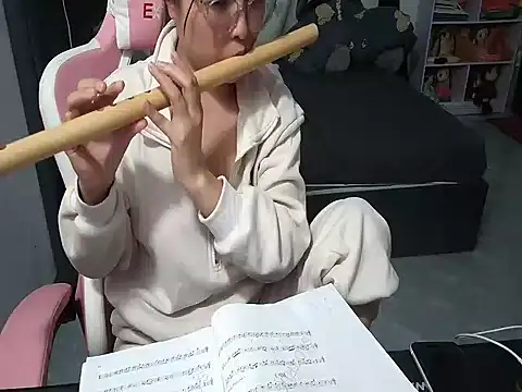 Ori-Yannie's cam snapshot