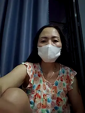 Baby-sexytits18's cam snapshot