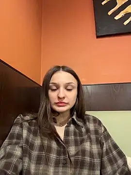 ErikaMuse's cam snapshot