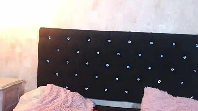 Pretty_Lunna_'s cam snapshot