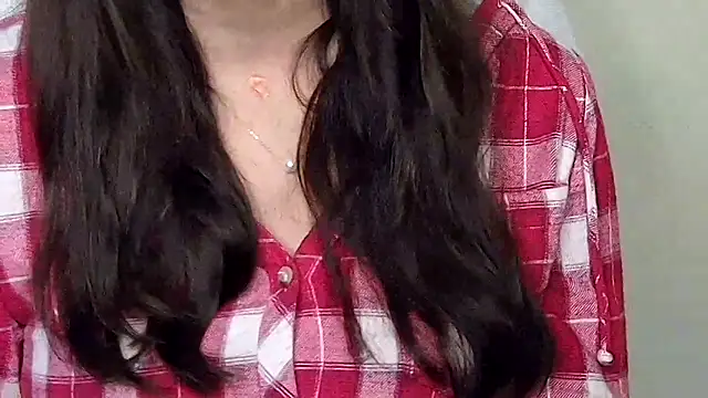 Naina_For_You's cam snapshot