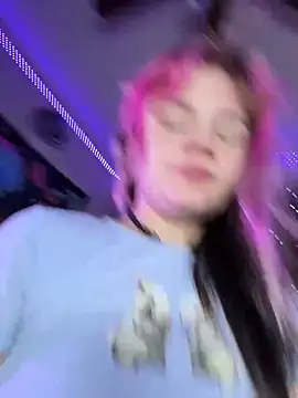 Cutiepiespanks's cam snapshot