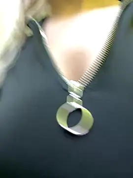 Milkyy_wway's cam snapshot