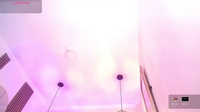 Amara_Davis's cam snapshot