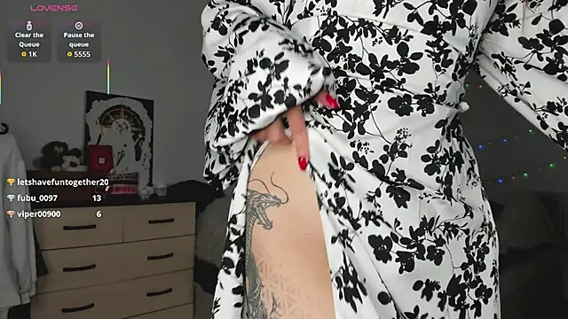 LionKierra's cam snapshot