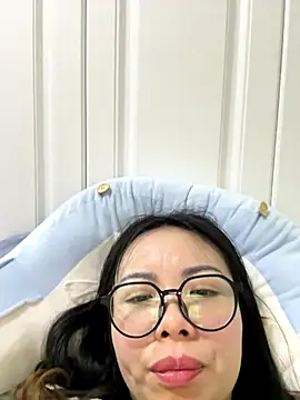 chick-888 live sex cam