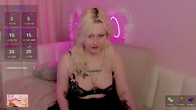 JuliaSharkk's cam snapshot