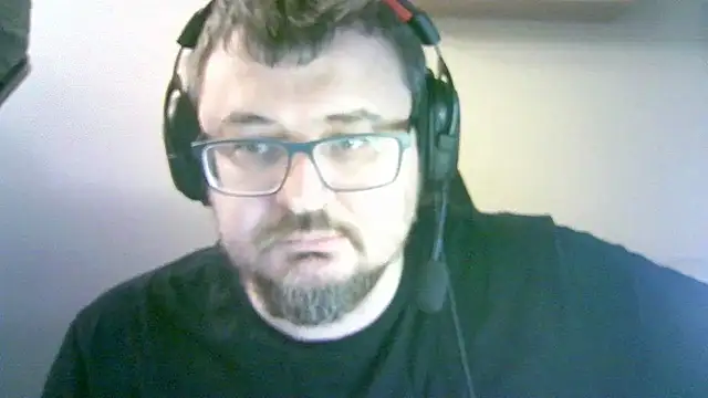 SirAbuser's cam snapshot