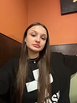 ErikaMuse's cam snapshot