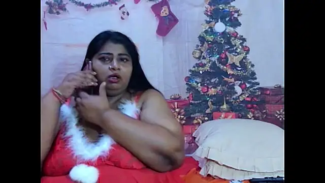 indianhoney694u's cam snapshot