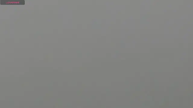 Aliis_Love's cam snapshot