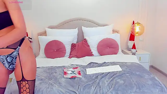 AprilWong live sex cam