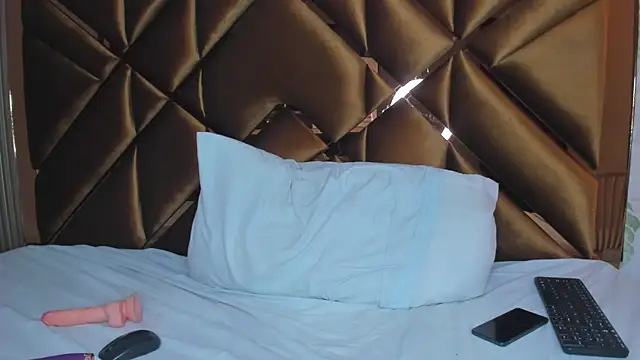 Alexa-Lynx's cam snapshot