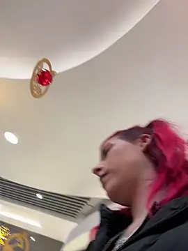 RiriRoseey live sex cam