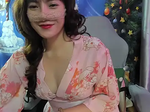 Julie_nguyen's cam snapshot