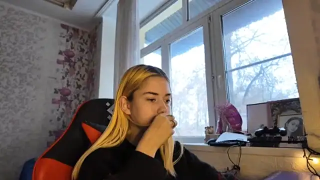 Witching_Moon's cam snapshot