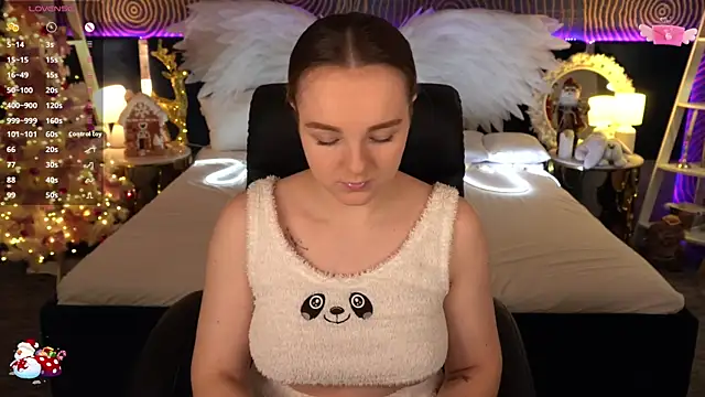 FoxyShy's cam snapshot