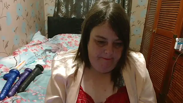 HousewifeMilf_Courtney's cam snapshot