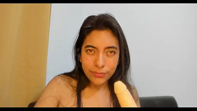 miss_eylens's cam snapshot