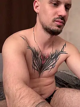 AssHunter4k live sex cam