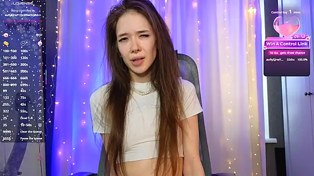 tinyanie's cam snapshot