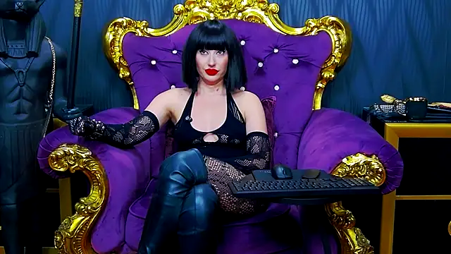 LaraMaeve's cam snapshot