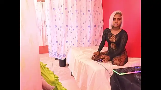 indiansumaya's cam snapshot