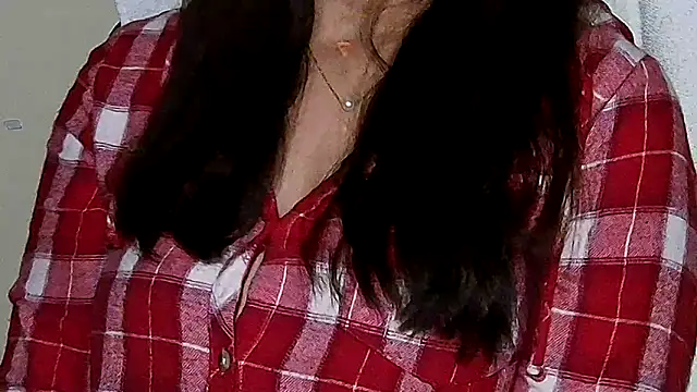 Naina_For_You's cam snapshot