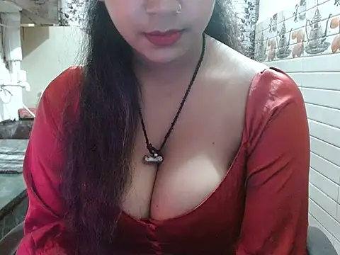 LovingPihu's cam snapshot