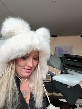 RollDolls's cam snapshot