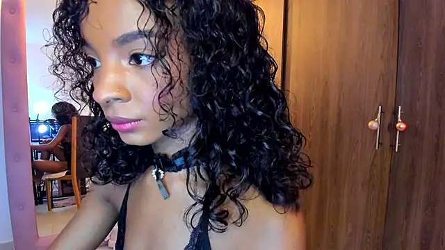 alikahouston4's cam snapshot