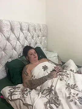 Charsworld's cam snapshot