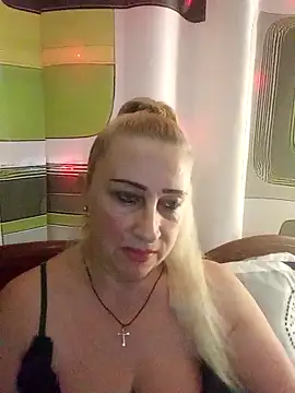 Esenia505's cam snapshot