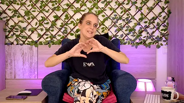 Chantalee's cam snapshot