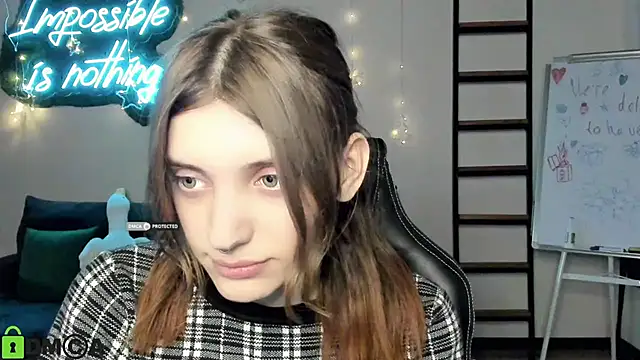 CherryBloom777's cam snapshot