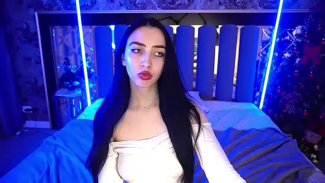 WildKittenX_'s cam snapshot