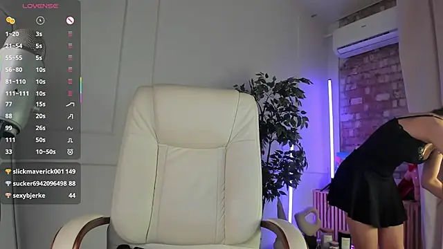 Jenny_Harrington's cam snapshot