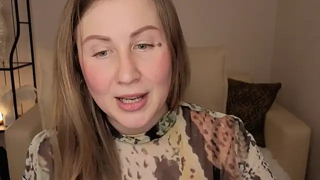 Helens_love's cam snapshot