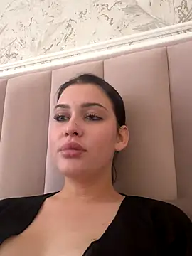 KikiWatson live sex cam