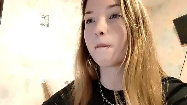 ElvaDeveja's cam snapshot