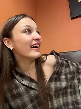 ErikaMuse's cam snapshot