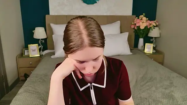 Alida_Brice's cam snapshot