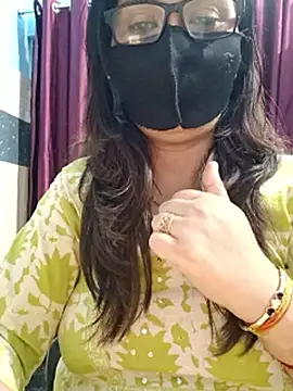 Aishwaryaa_69's cam snapshot