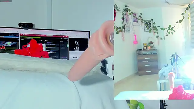 Rosy_Emely's cam snapshot